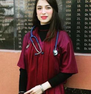 Dr amna Rashid